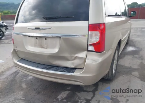 2014 Chrysler Town & Country Touring z USA, uszkodzony, nr VIN 2C4RC1BG3ER270416